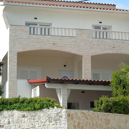 Anita Mit Grossem Balkon Und Meerblick By Interhome Apartamento *