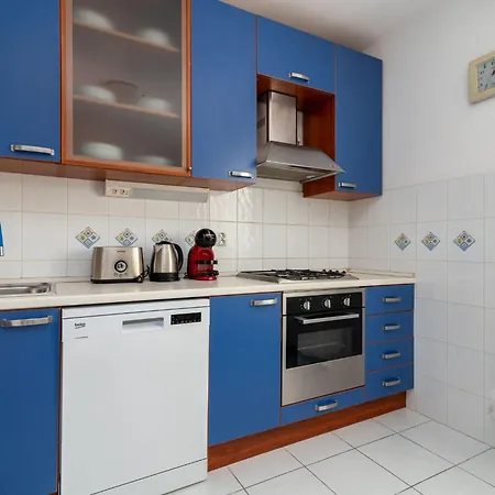 Apartmán Anita Mit Grossem Balkon Und Meerblick By Interhome