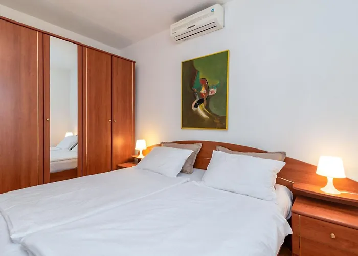 Anita Mit Grossem Balkon Und Meerblick By Interhome Apartamento *