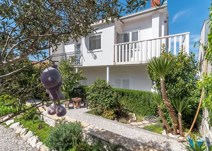 Anita Mit Grossem Balkon Und Meerblick By Interhome Apartamento Trogir