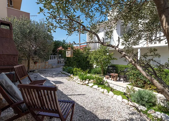 Apartamento Anita Mit Grossem Balkon Und Meerblick By Interhome Trogir