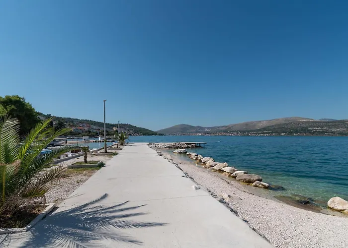 Anita Mit Grossem Balkon Und Meerblick By Interhome *