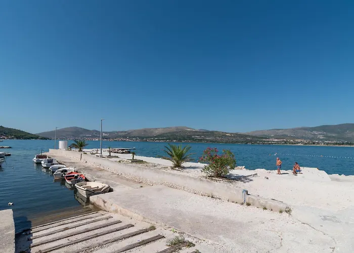 Apartamento Anita Mit Grossem Balkon Und Meerblick By Interhome Trogir